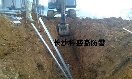你知道為什么做防雷地網時，挖溝要0.5米寬，1米深